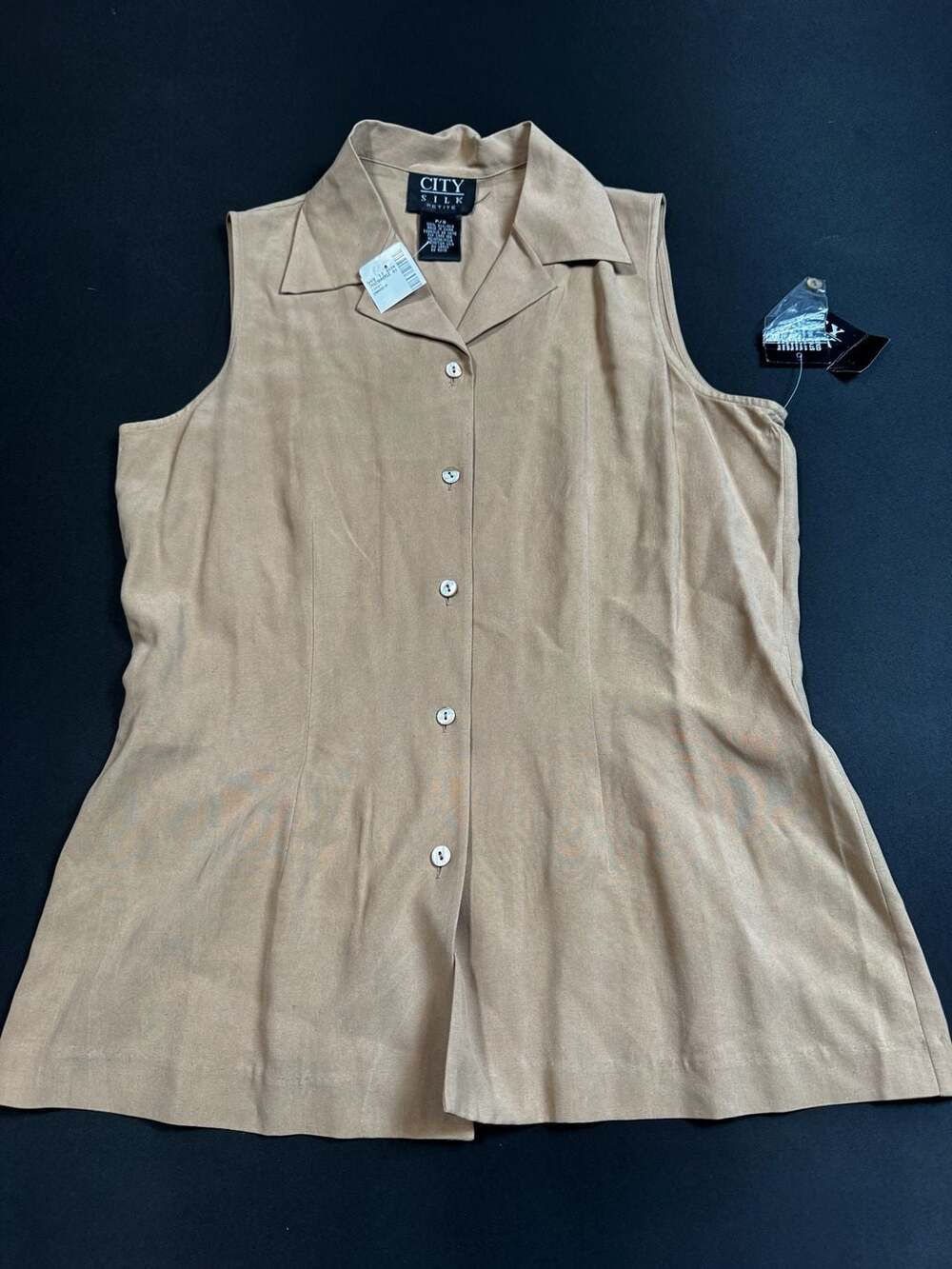 City Silk Petite Tan Sleeveless Button-Down Collared Blouse